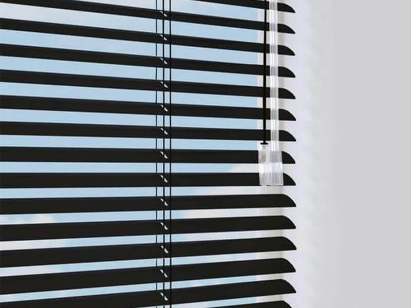 venetian-blinds